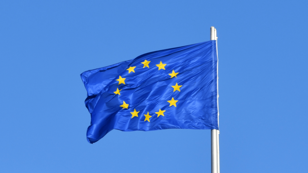 Europese vlag in de lucht
